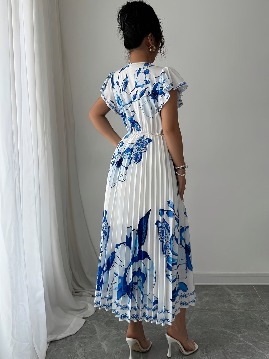 Women Dresses: Elegant Floral Vacation Dress | Salman Store