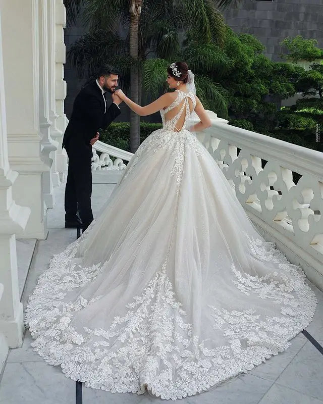 Luxury Lace Muslim Bride Wedding Dress - Ball Gown Sleeveless Plus Size - JStorehub 
