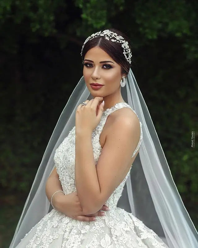 Luxury Lace Muslim Bride Wedding Dress - Ball Gown Sleeveless Plus Size - JStorehub 