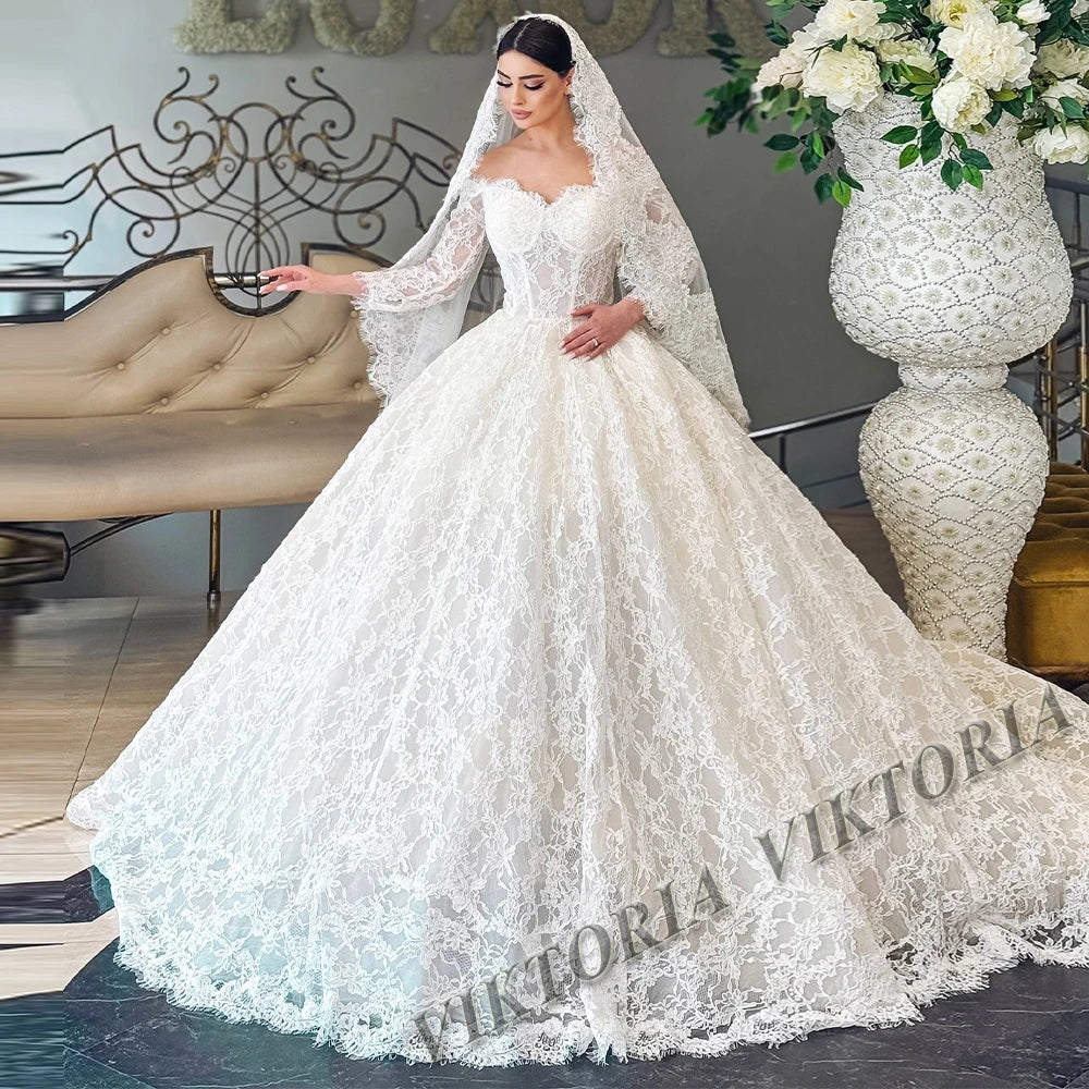 Vintage Lace Wedding Dress - Sweetheart Lace-Up Ball Gown Bridal Gown - JStorehub 