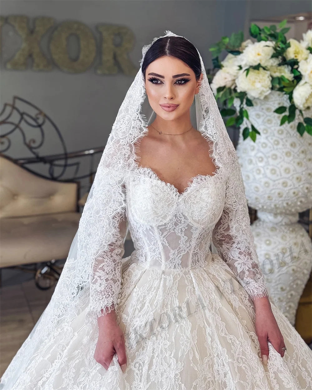 Vintage Lace Wedding Dress - Sweetheart Lace-Up Ball Gown Bridal Gown - JStorehub 