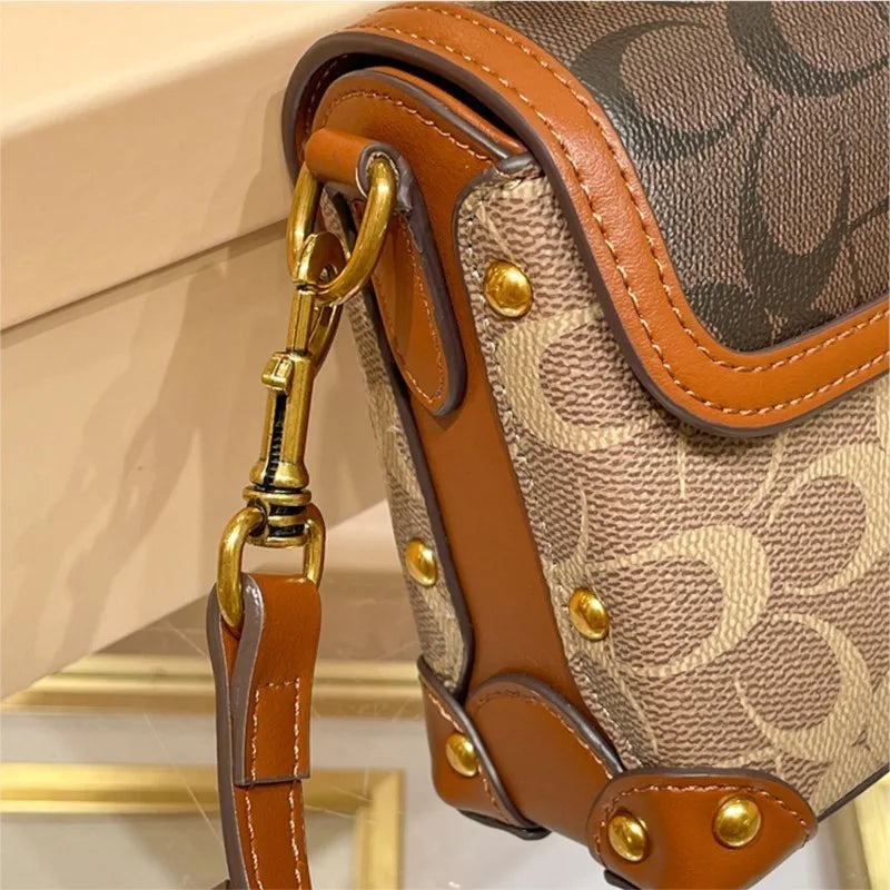 New minimalist and fashionable small handbag - SalmanStore 
