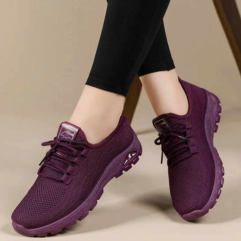 Black Beijing Cloth Casual Work Shoes for Women - Comfortable Slip-On Flats