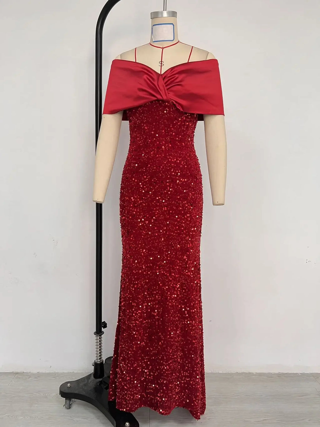 Slim Fit One Shoulder Sequin Evening Gown - A-Line Floor Length Party Dress - JStorehub 