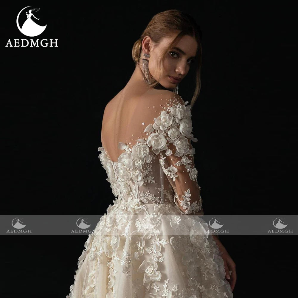 A-Line Elegant Wedding Dress - Boat Neck Long Sleeve Lace Applique Bridal Gown - JStorehub 