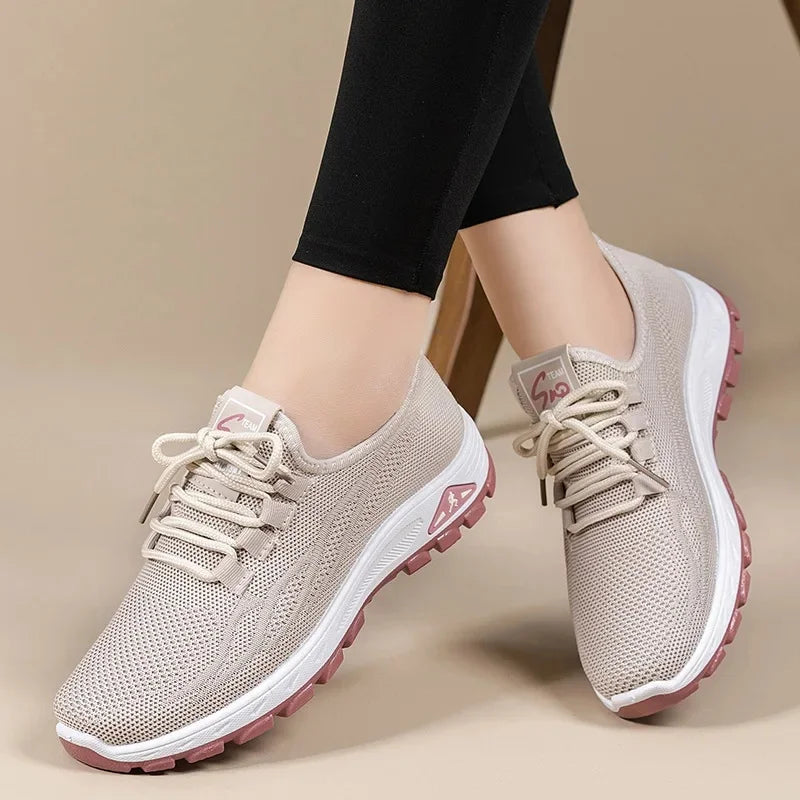 Black Beijing Cloth Casual Work Shoes for Women - Comfortable Slip-On Flats