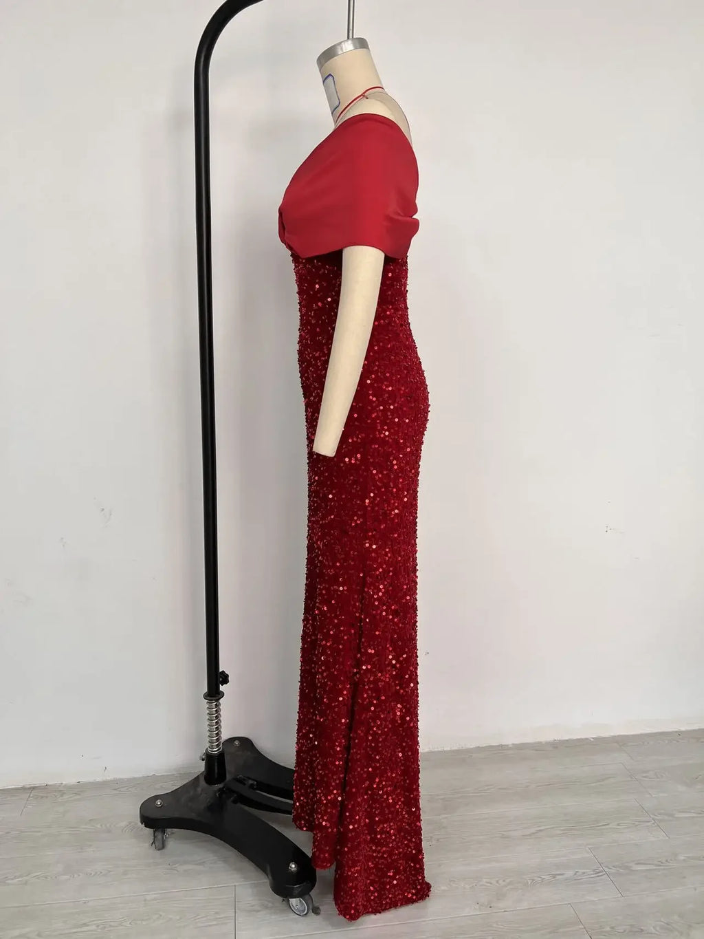 Slim Fit One Shoulder Sequin Evening Gown - A-Line Floor Length Party Dress - JStorehub 