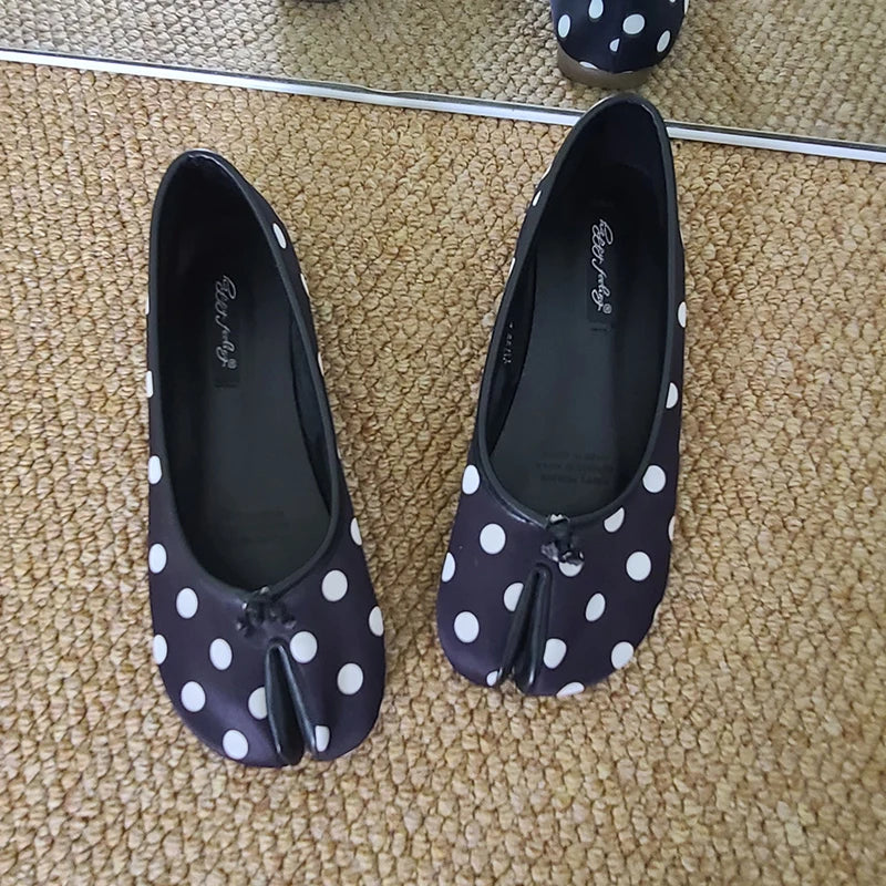 2025 Polka Dot Retro Ballerina Flats - Japanese Tabi Split Toe Shoes - JStorehub 