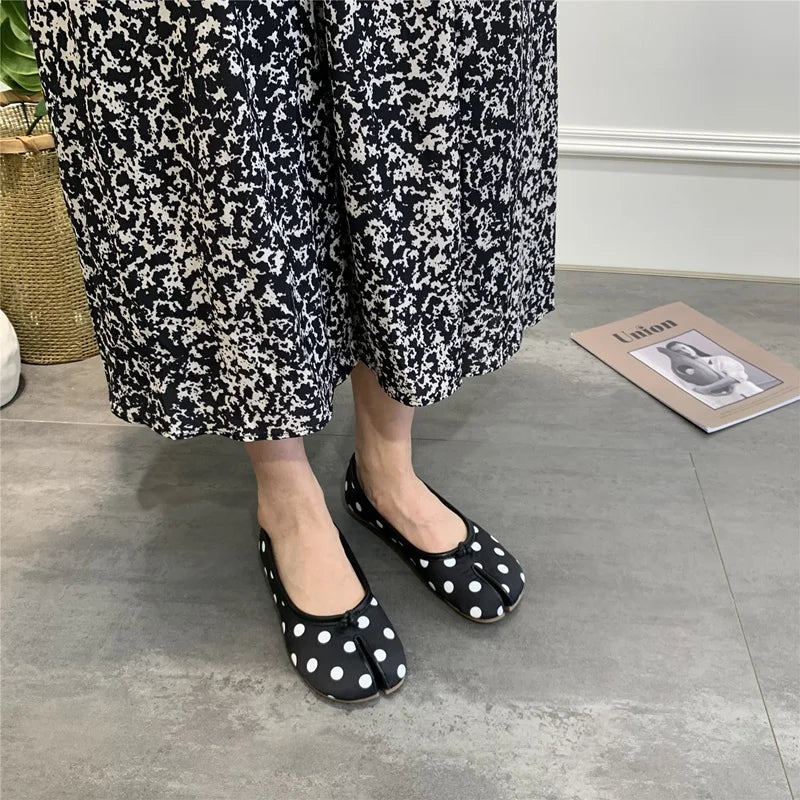 2025 Polka Dot Retro Ballerina Flats - Japanese Tabi Split Toe Shoes - JStorehub 