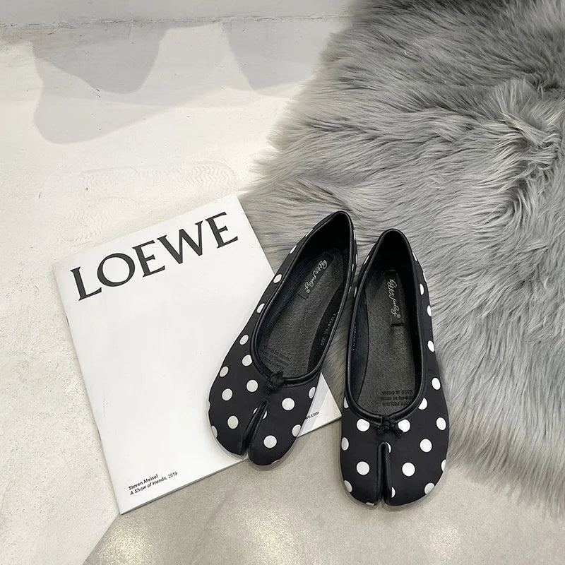 2025 Polka Dot Retro Ballerina Flats - Japanese Tabi Split Toe Shoes - JStorehub 