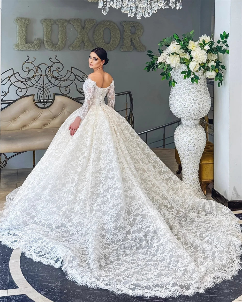 Vintage Lace Wedding Dress - Sweetheart Lace-Up Ball Gown Bridal Gown - JStorehub 