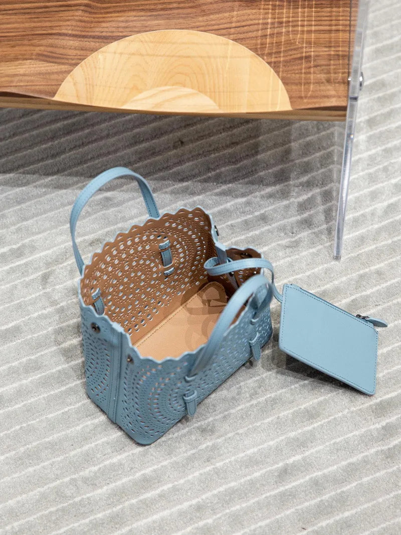 Women’s Travel Shoulder Bag – Practical & Lightweight - SalmanStore 