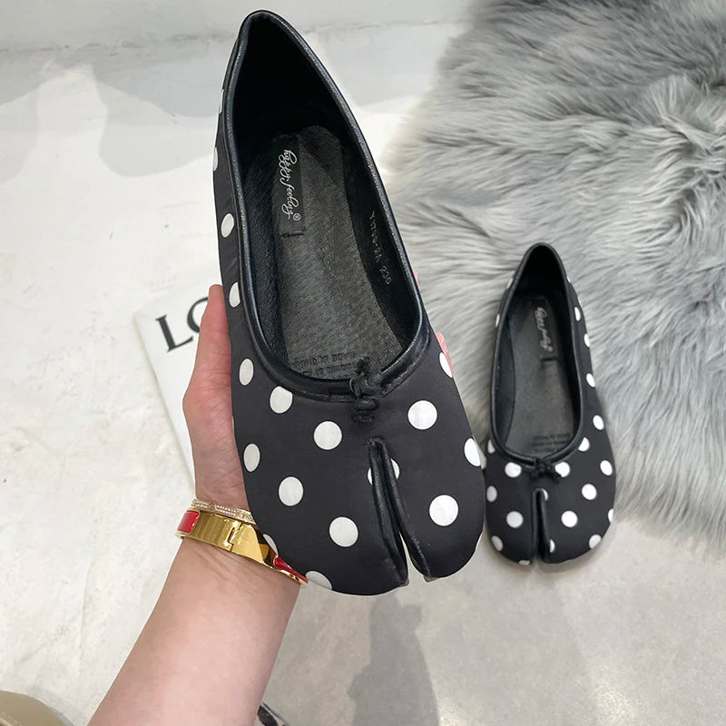 2025 Polka Dot Retro Ballerina Flats - Japanese Tabi Split Toe Shoes - JStorehub 