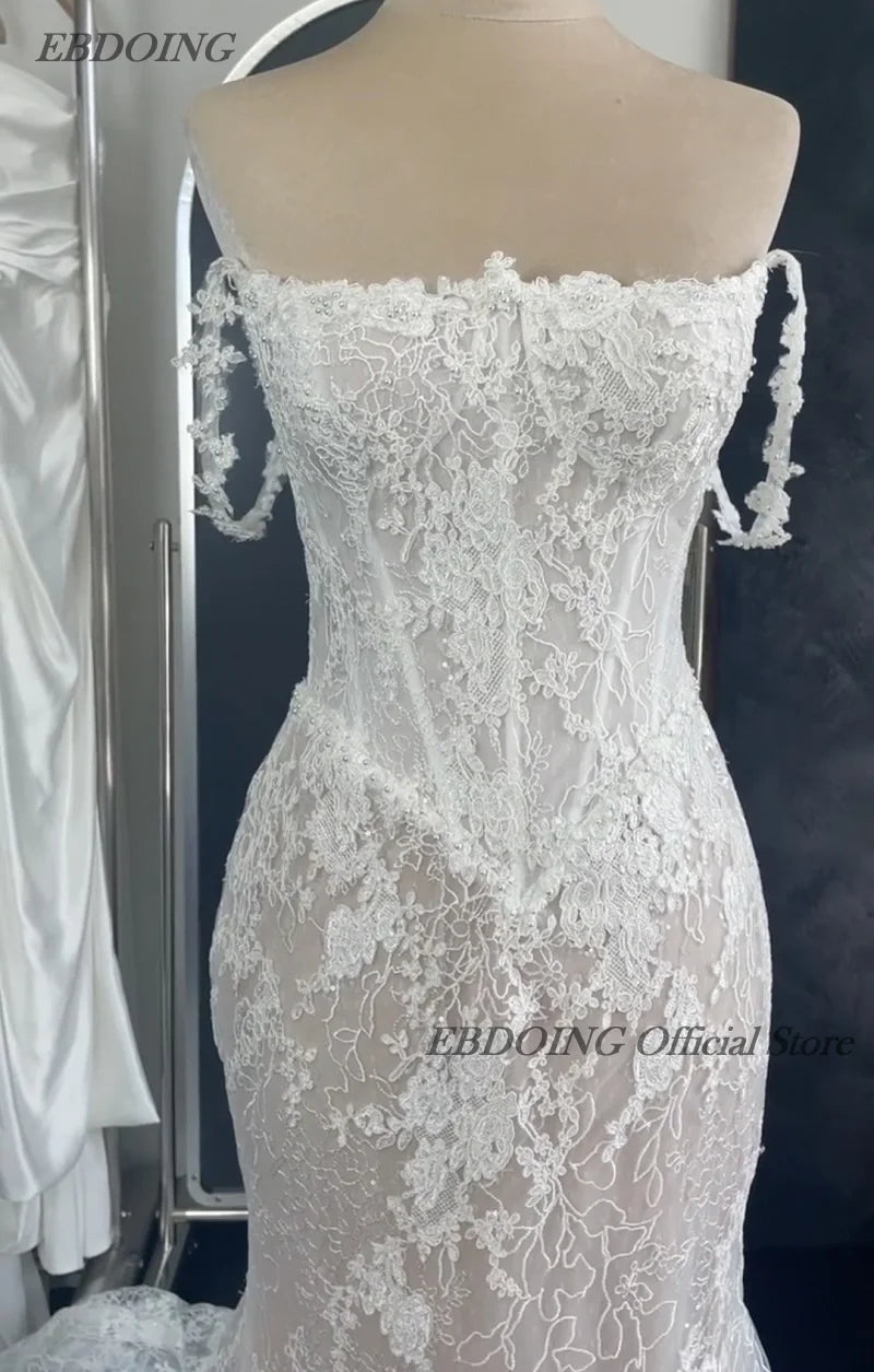 Mermaid Lace Wedding Dress - Boat Neck Basque with Beading Customized Bridal Gown - JStorehub 